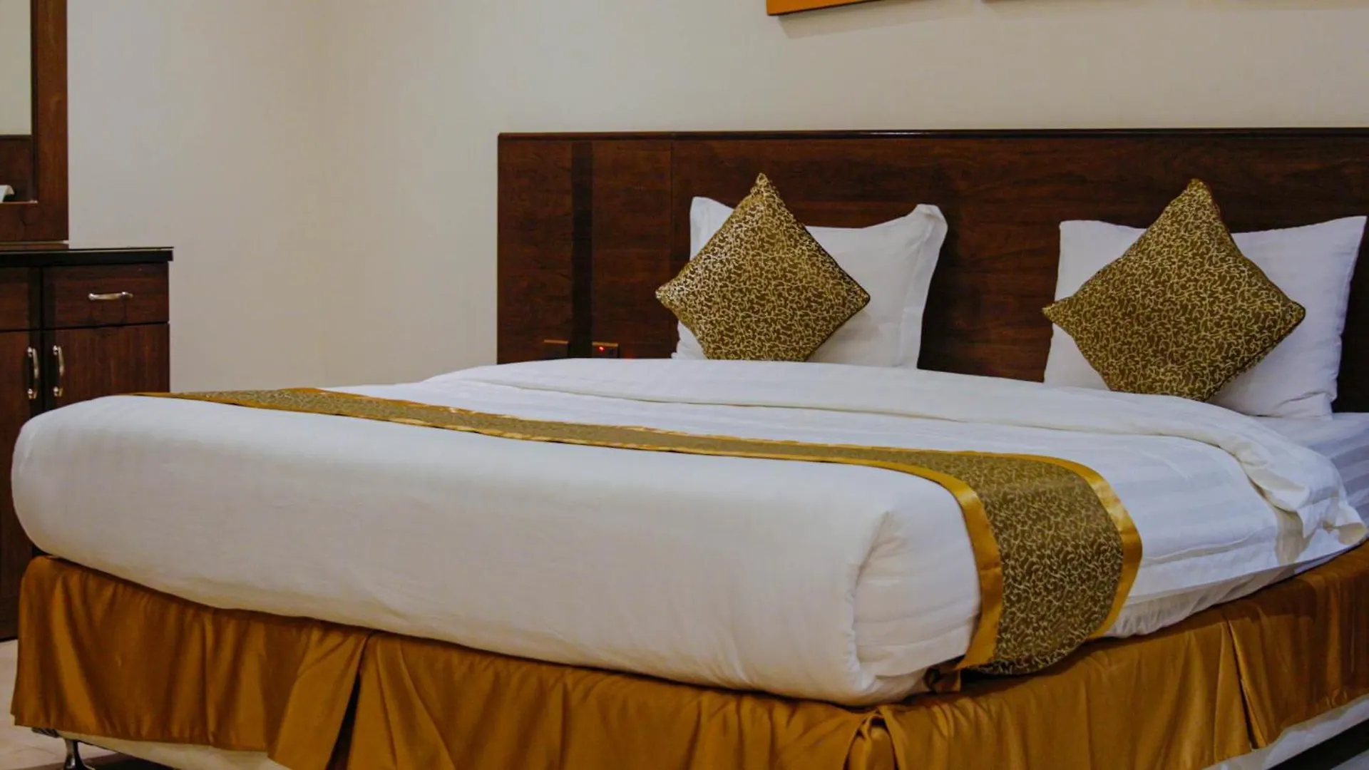 Golden New Hira Hotel جدة
